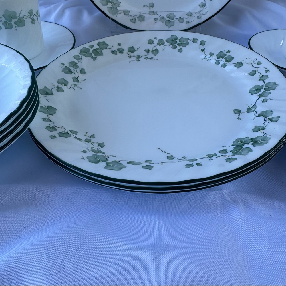 Corelle Callaway Ivy Dinnerware Service for 4 21 Pieces Complete Set - Picture 4 of 11